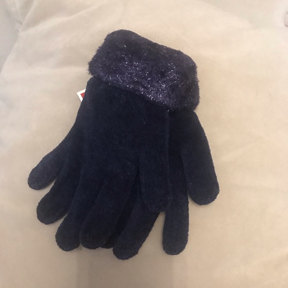 Fantasy gloves - Picture 2 of 2